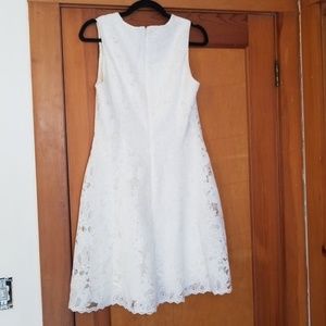 White House Black Market Dresses - WHBM 8 white bridal dress! White House Black Market Dresses - WHBM 8 white bridal dress!